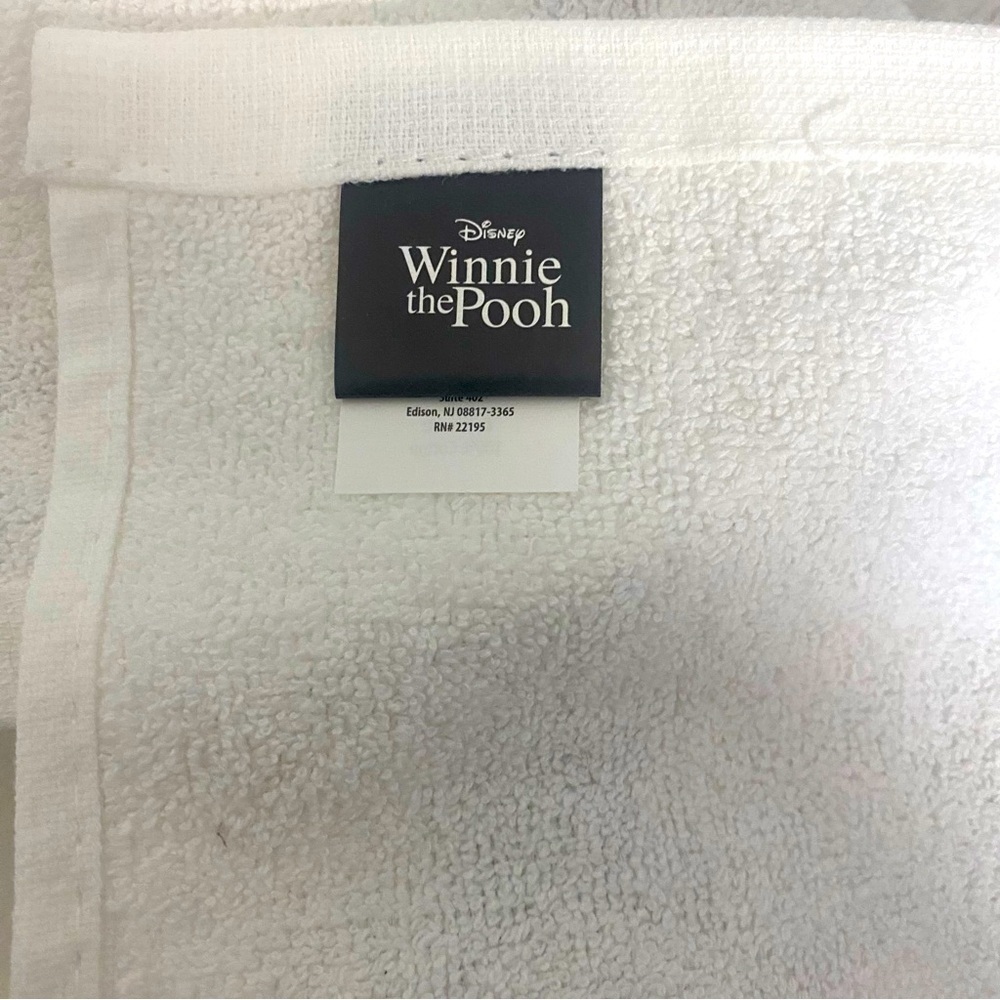 Winnie the Pooh 2 Piece Kitchen Dish Towel Set NWOT 100% Cotton “DECK THE HALLS” - Picture 5 of 8